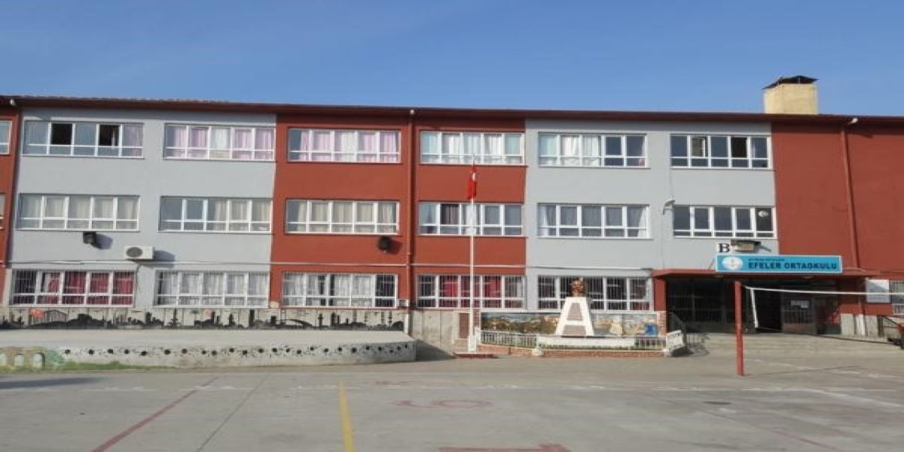Efeler’de iki okulun binası boşaltıldı