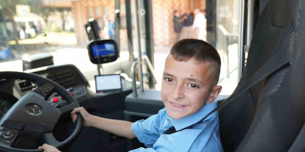 ESHOT, minik Edip’in hayalini gerçeğe dönüştürdü