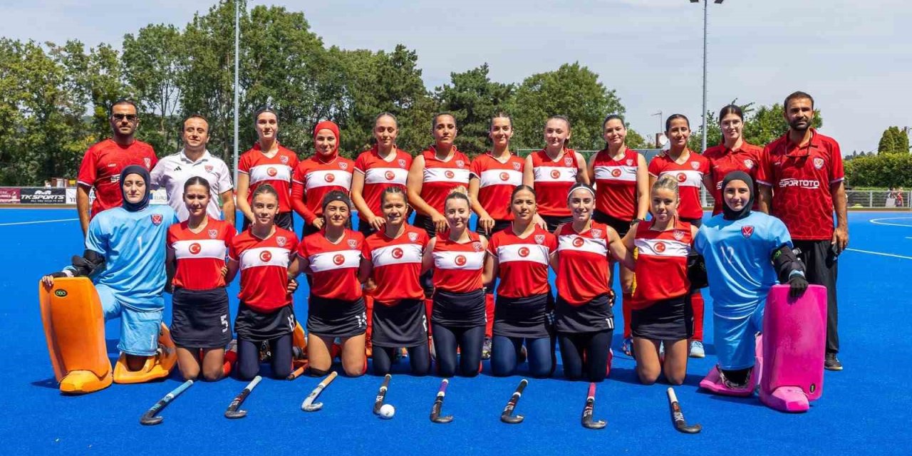 Ümit Milli Kadın Hokey Takımı Avrupa 4’üncüsü oldu