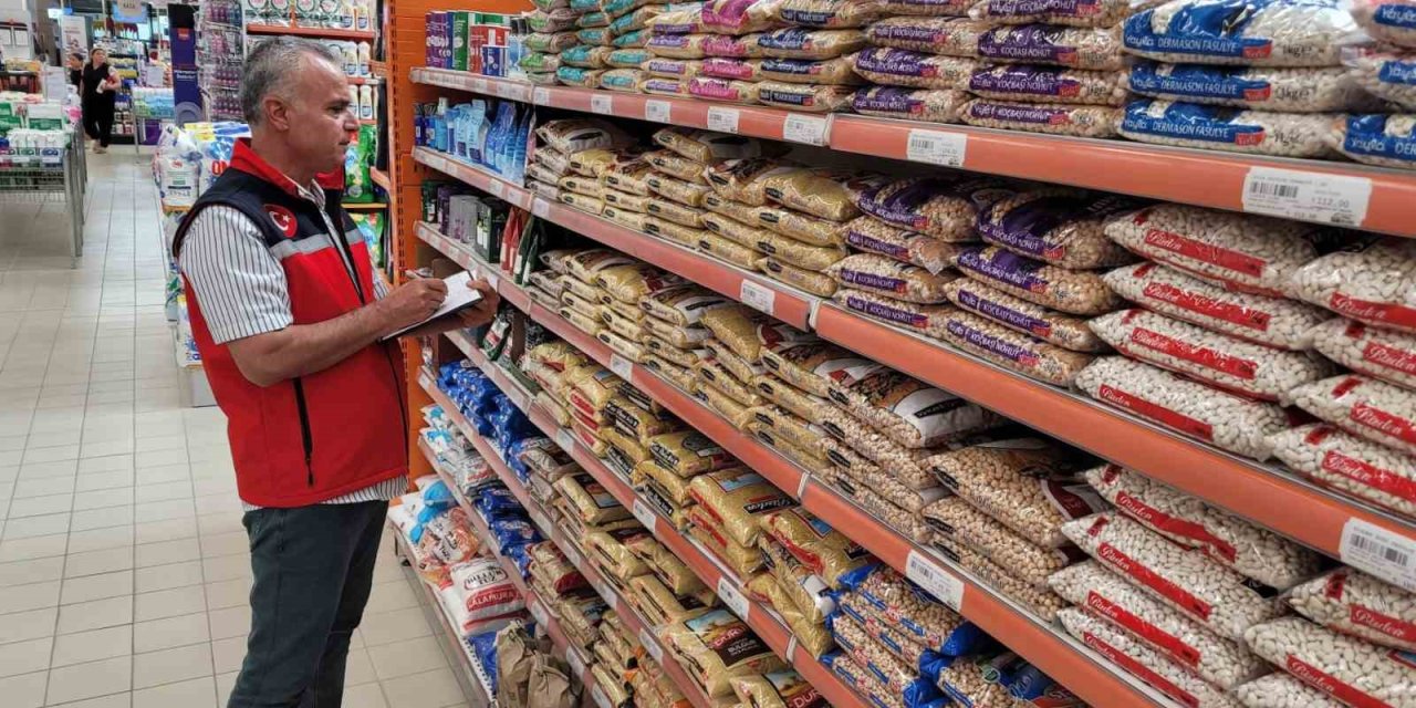 Uşak’ta marketlerde tarımsal ürün fiyatları takip edildi