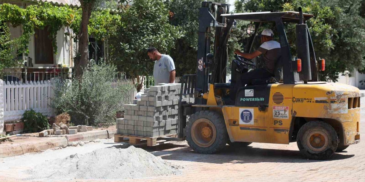Didim Belediyesi’nden kent genelinde yol bakım ve onarım çalışması