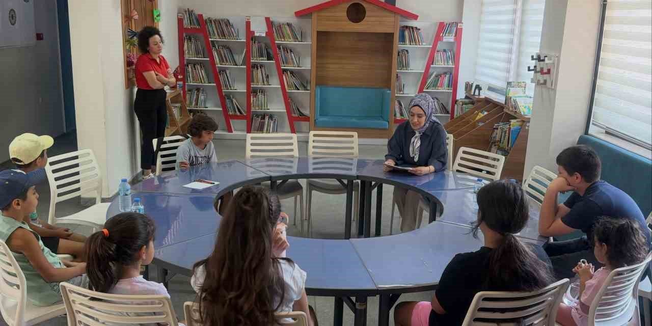 Minikler "Sihirli Kütüphanenin Kayıp Anahtarı" etkinliğinde kitapların dünyasını keşfetti