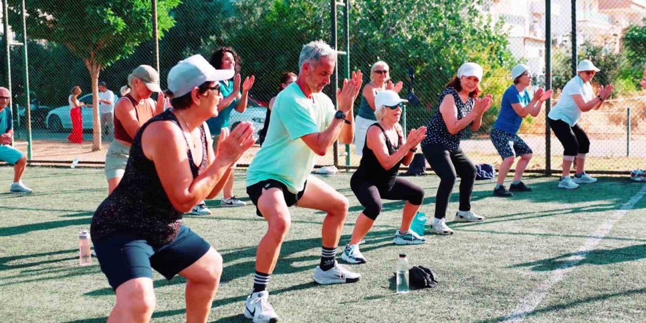 Didim’de ücretsiz sabah egzersizleri dört noktada sürüyor