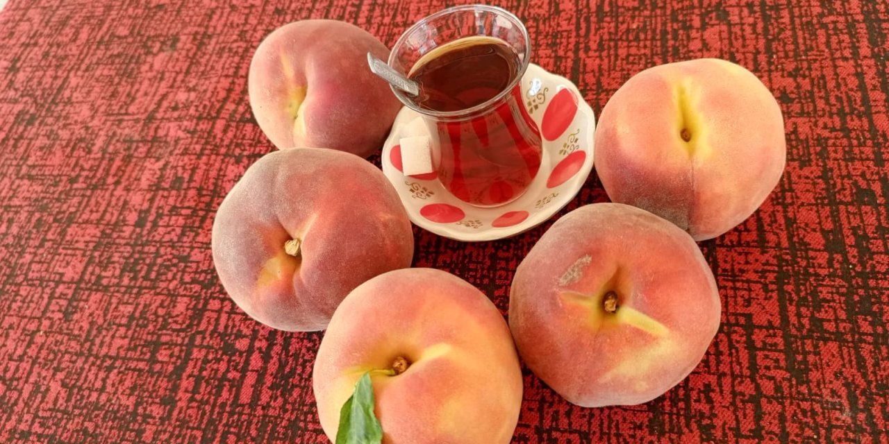 Şeftali fiyatları 1 günde yarıya düştü