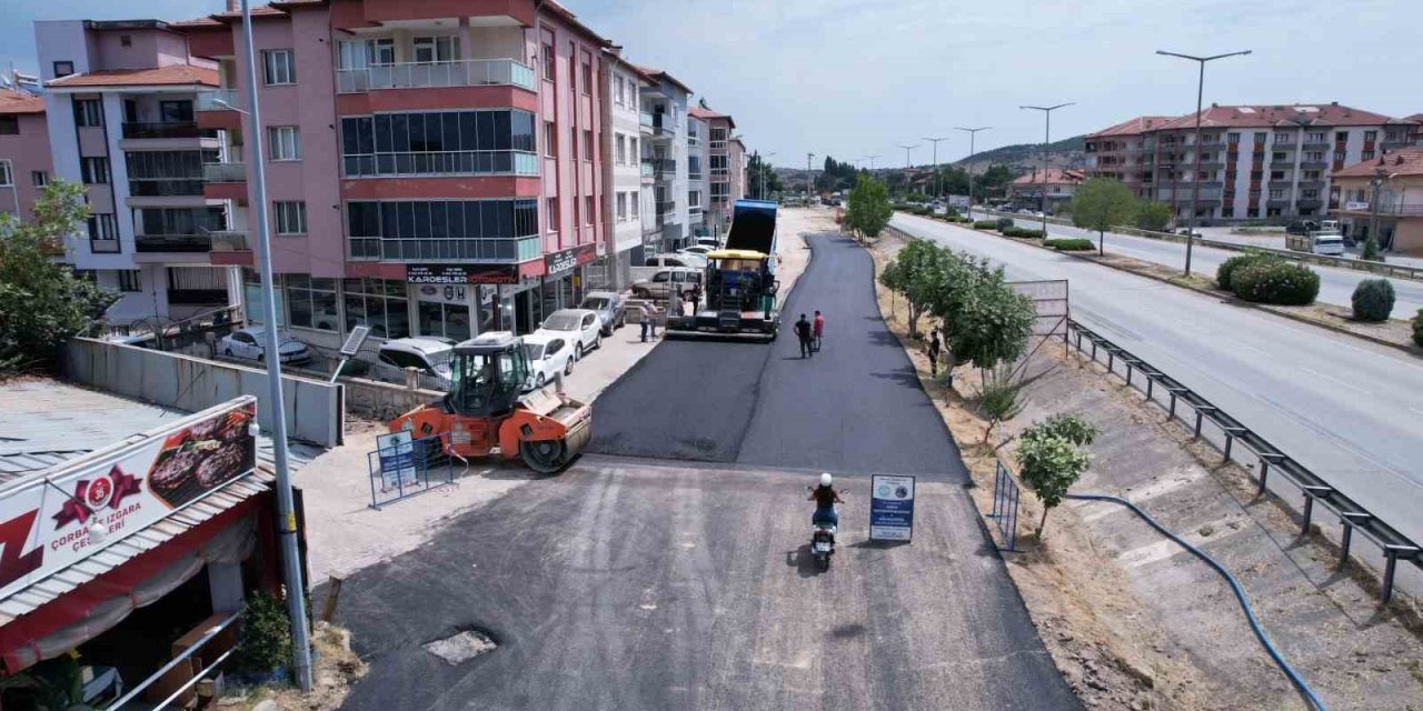 Kula’da yollar yenileniyor
