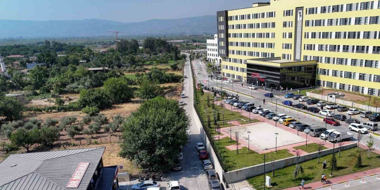 Efeler’de 25 bin metrekarelik yol yenileme tamamlandı