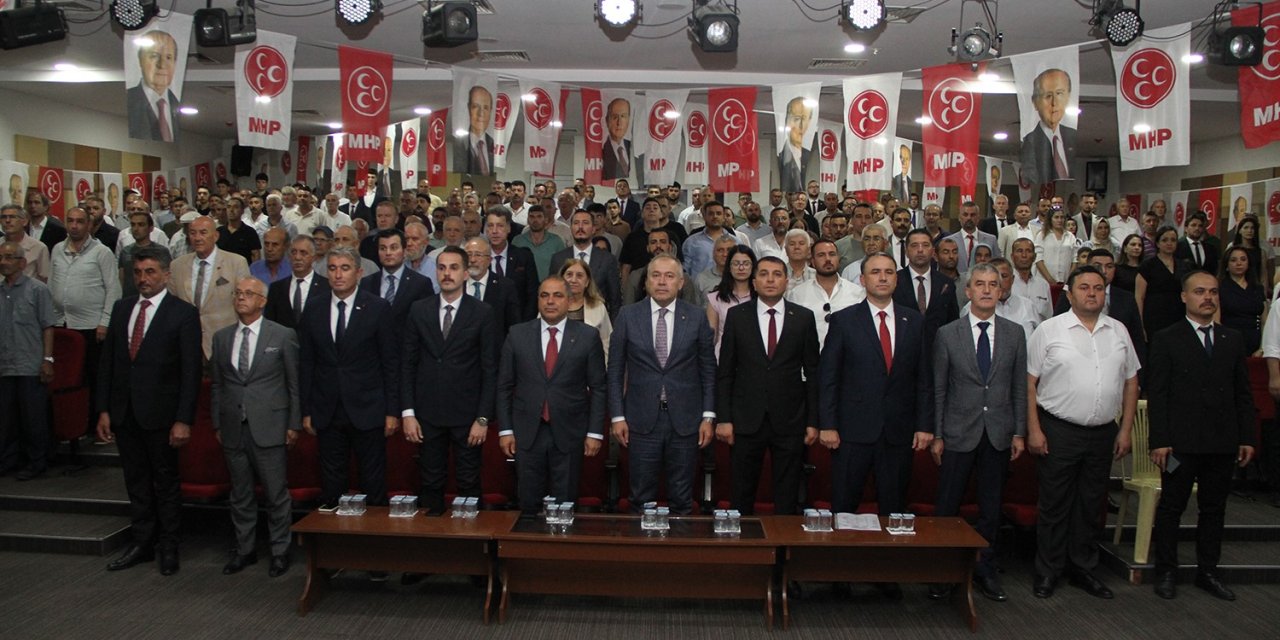 MHP Kula İlçe Başkanı Hüseyin Sönmez oldu