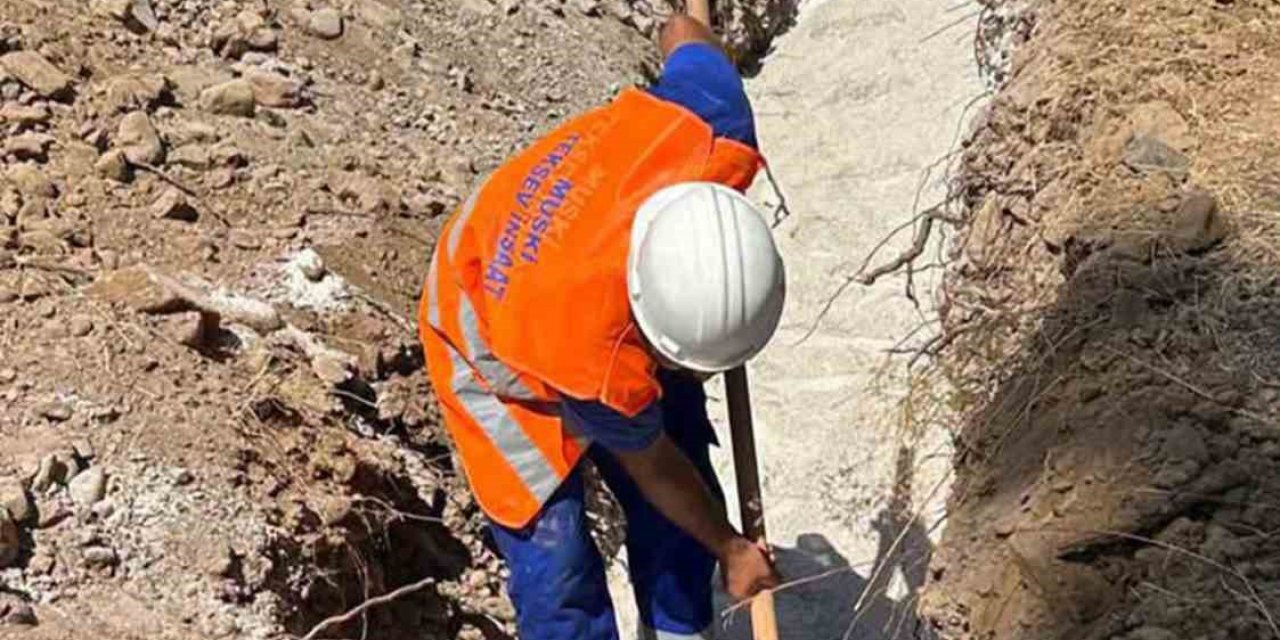 Çetibeli Mahallesi’nin içme suyu hatları yenileniyor