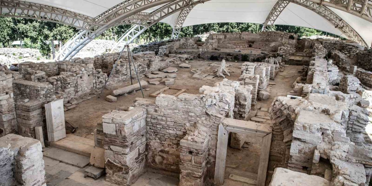 Kazı başkanlığını MSKÜ Çağaptay’ın yaptığı Kadıkalesi-Anaia UNESCO dünya mirası geçici listesinde