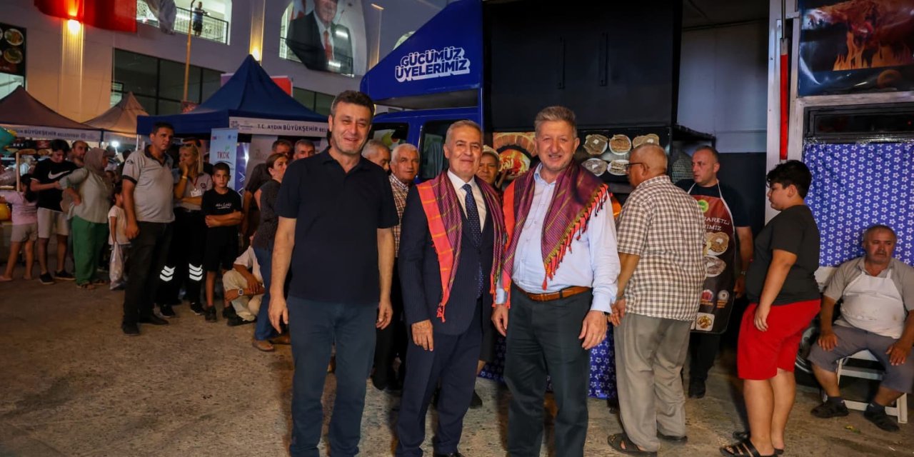 NTO’nun Mobil Tanıtım Aracı’ndan festivalde pide ikramı