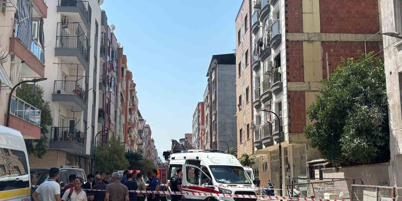 Çatıdan atlayan şahıs ağır yaralandı