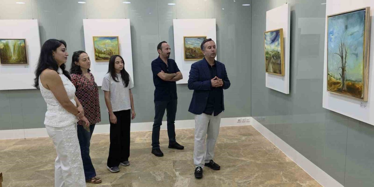 Kütahya’da Ahmet İmre’nin "Mekânın Hafızası" sergisi sanatseverlerle buluştu