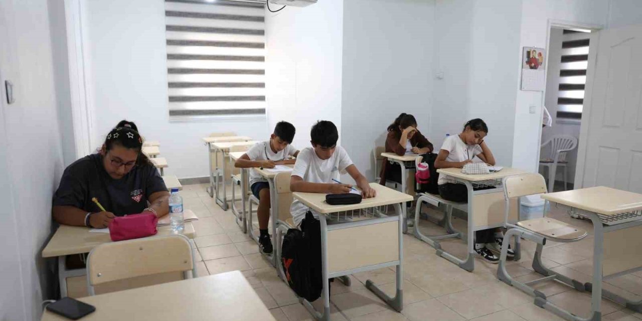Didim Belediyesi Eğitim Destek Atölyesi’nde matematik eğitimi
