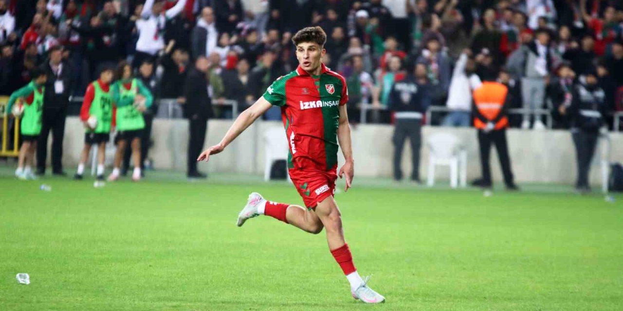 Karşıyaka, 3 oyuncuyla yollarını ayırmaya hazırlanıyor