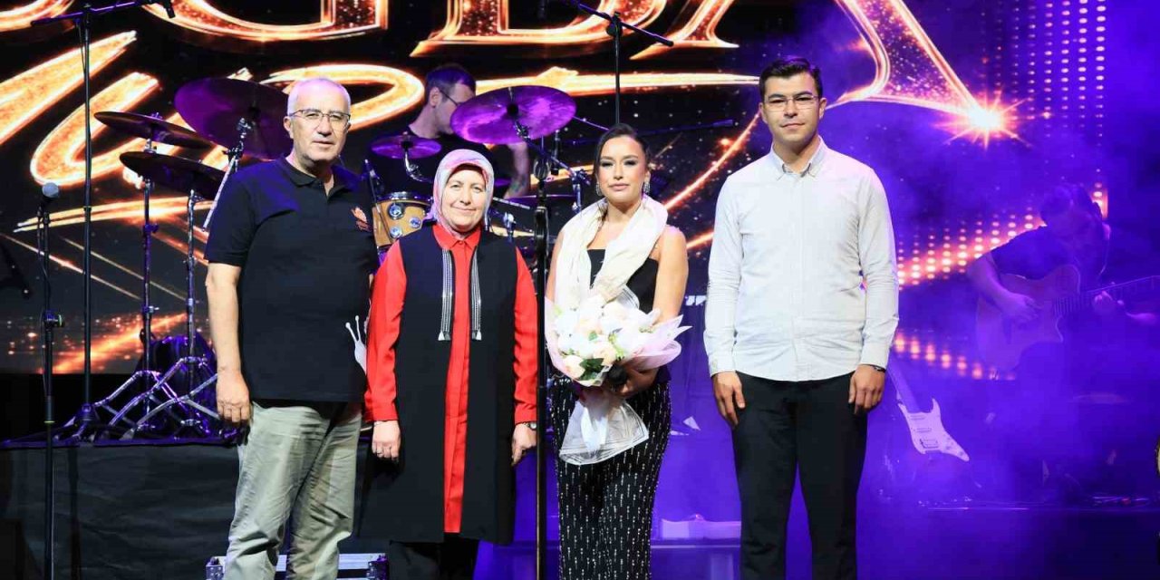 Çameli Kültür ve Doğa Sporları Festivali Tuğba Yurt konseriyle final yaptı