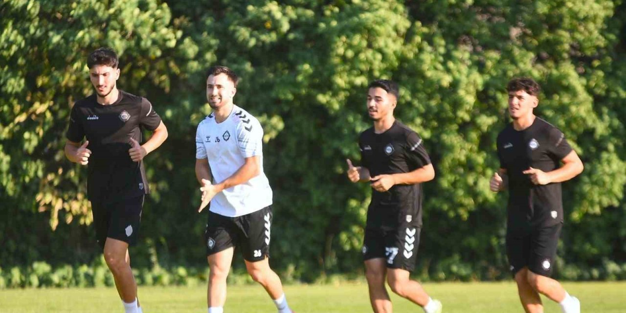 Altay, eksiklerle çalışmalarını sürdürüyor