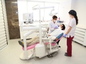 Eksik Dişi Olanlara İyi Haber