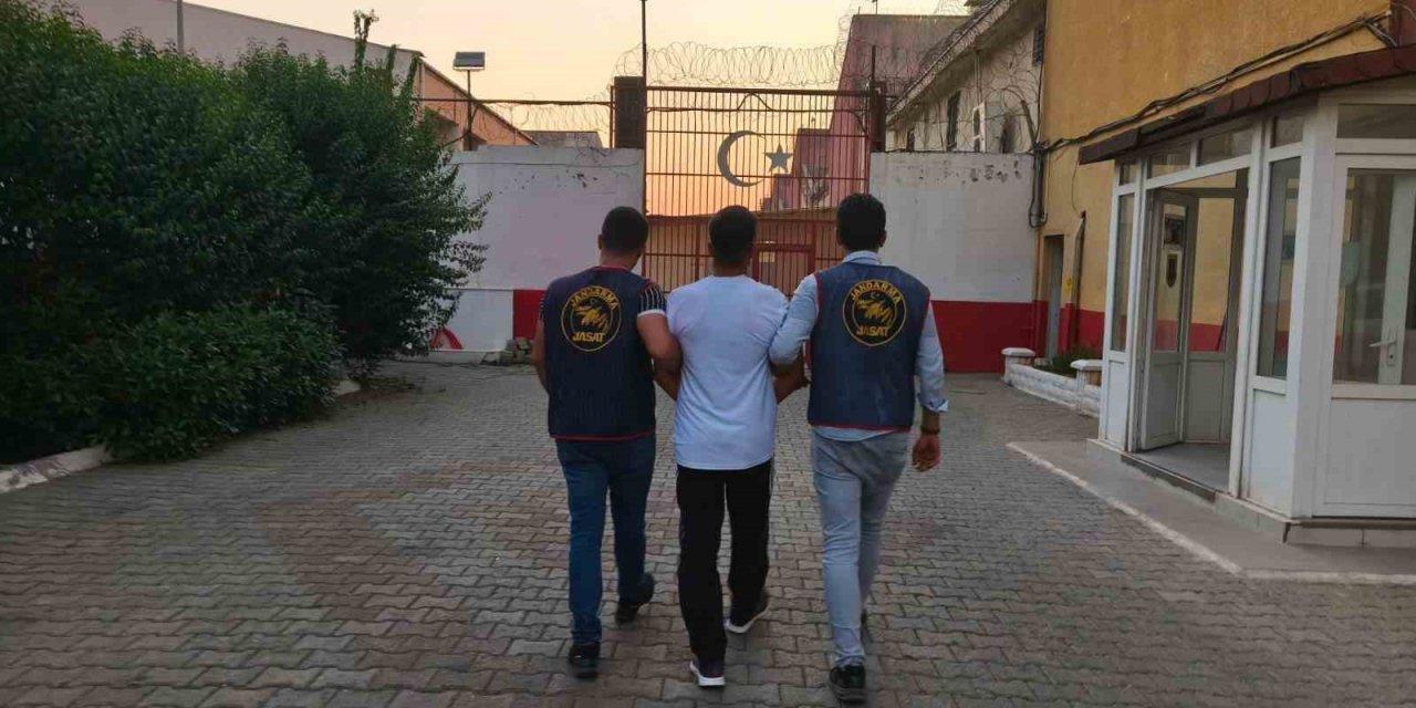Efeler’de 22 yıl hapis cezası ile aranan şahıs JASAT’a takıldı