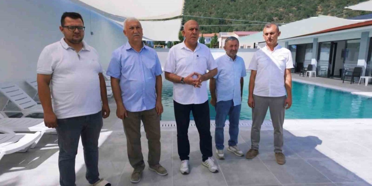 Hisarcık’ta Yarı Olimpik Yüzme Havuzu hizmete girdi