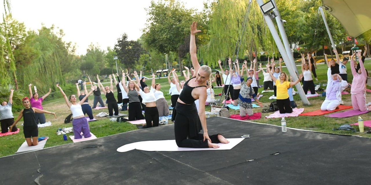 Yunusemre Belediyespor’dan kadınlara yoga eğitimi