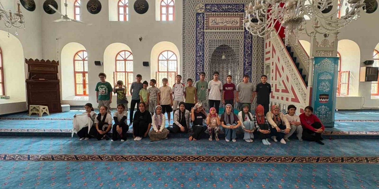 Yaz Kur’an kursları arası bilgi yarışması düzenlendi