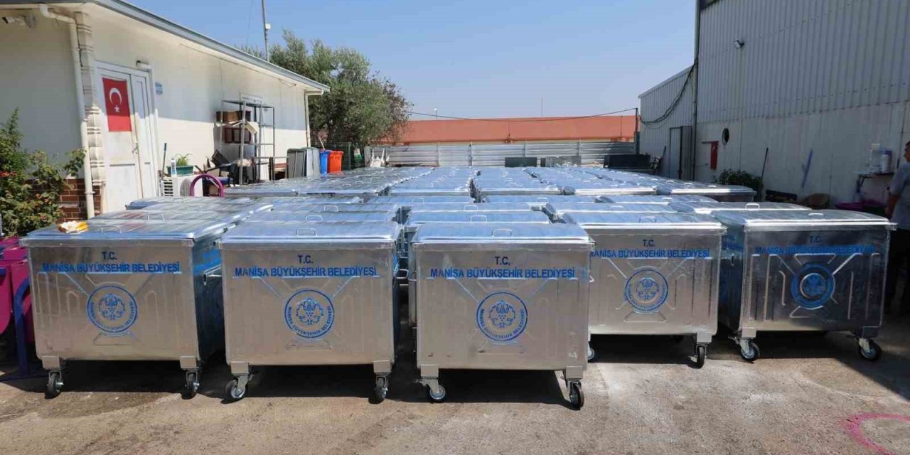 Şehzadeler’de 220 yeni çöp konteyneri hizmete sunuluyor