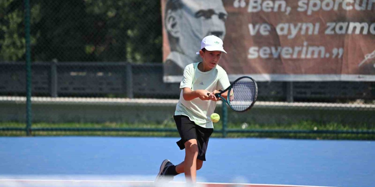 Kuşadası Tenis Kulübü’nde ulusal turnuva heyecanı yaşanmaya başladı