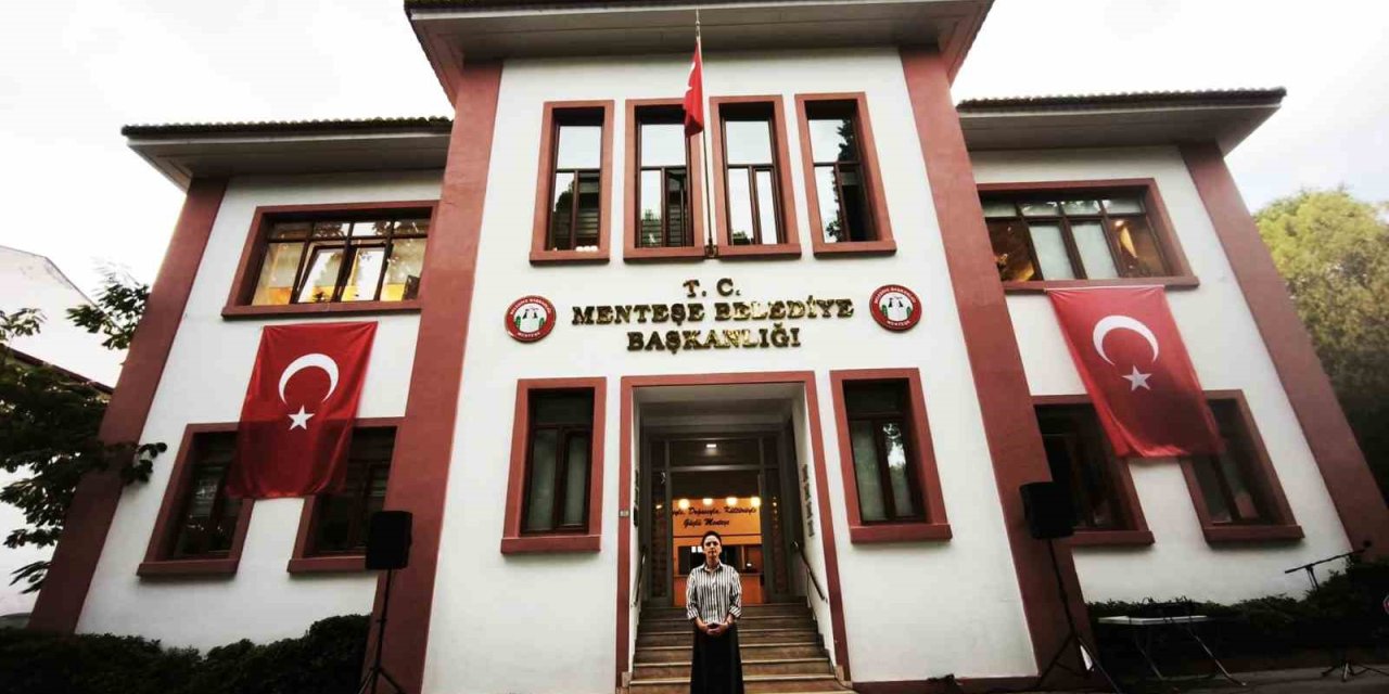Muğla’nın 100 yıllık tarihi belediye binası vakıflara geçiyor