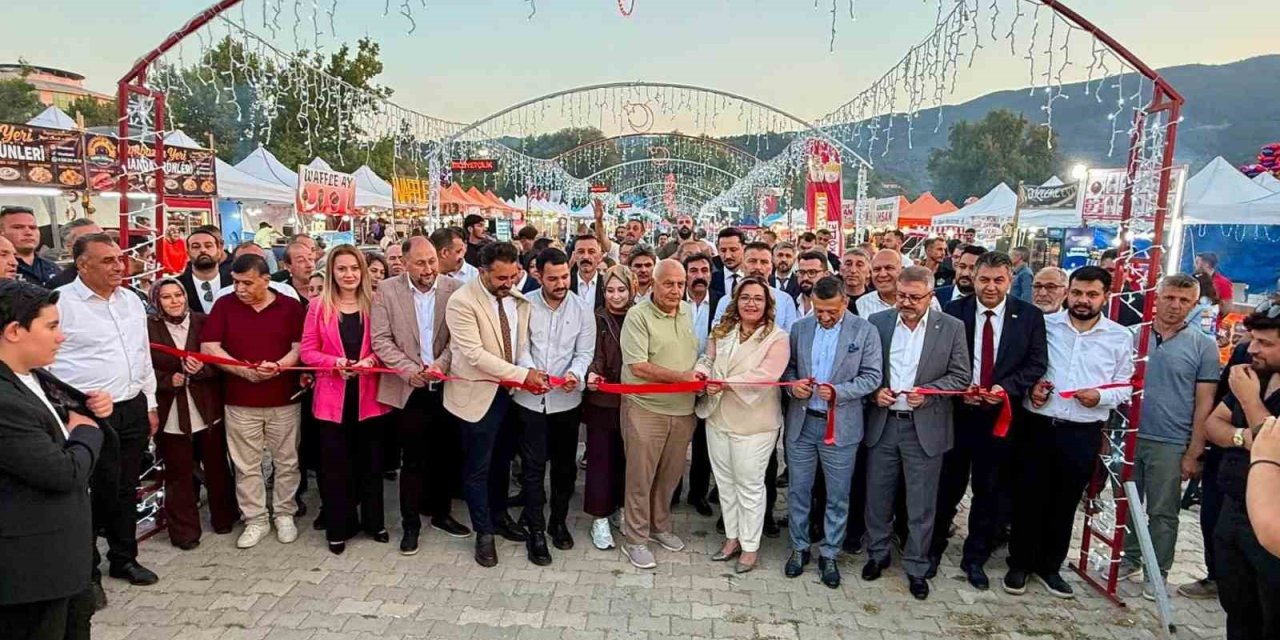 Simav’da 93. Turizm ve Ticaret Panayırı coşkuyla açıldı