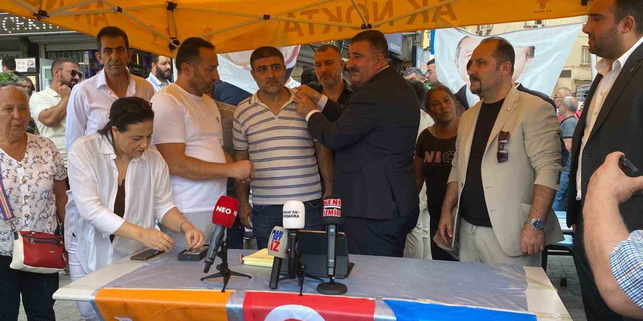 AK Parti Konak’ta 25. kuruluş yılında 500 yeni üye