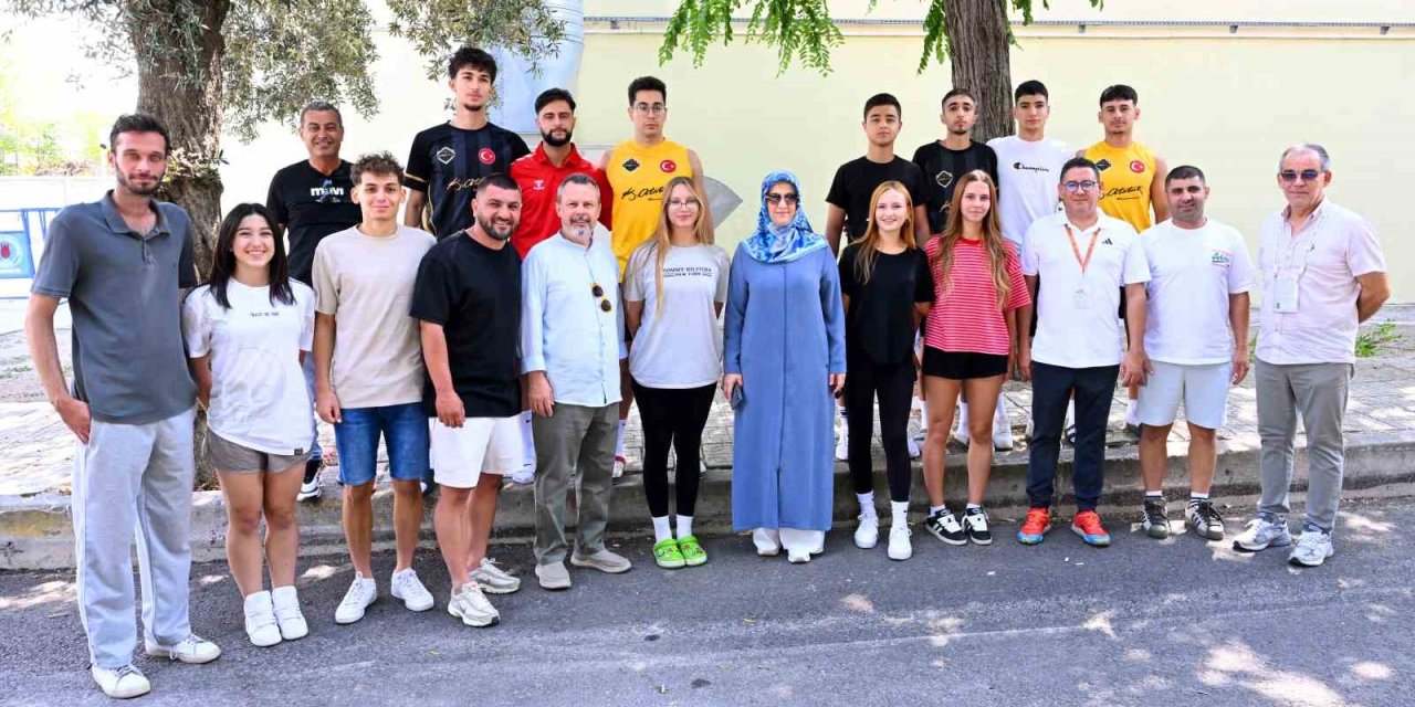 2026 YKS ÖZYES heyecanı Manisa Celal Bayar Üniversitesi’nde başladı