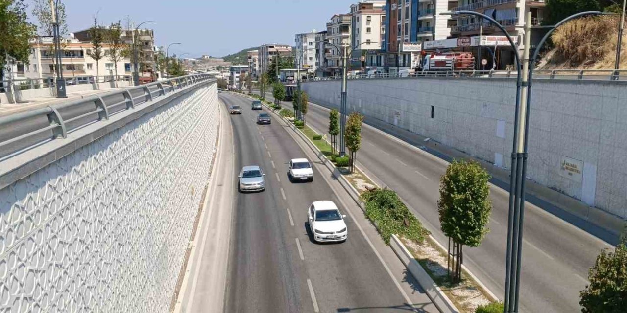 İzmir’de temmuz ayında trafiğe 12 bin 138 yeni araç katıldı