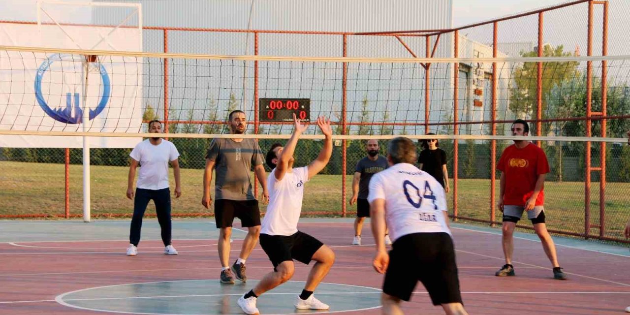 Kütahya’da Firmalar Arası Voleybol Turnuvası’nın şampiyonu belli oldu