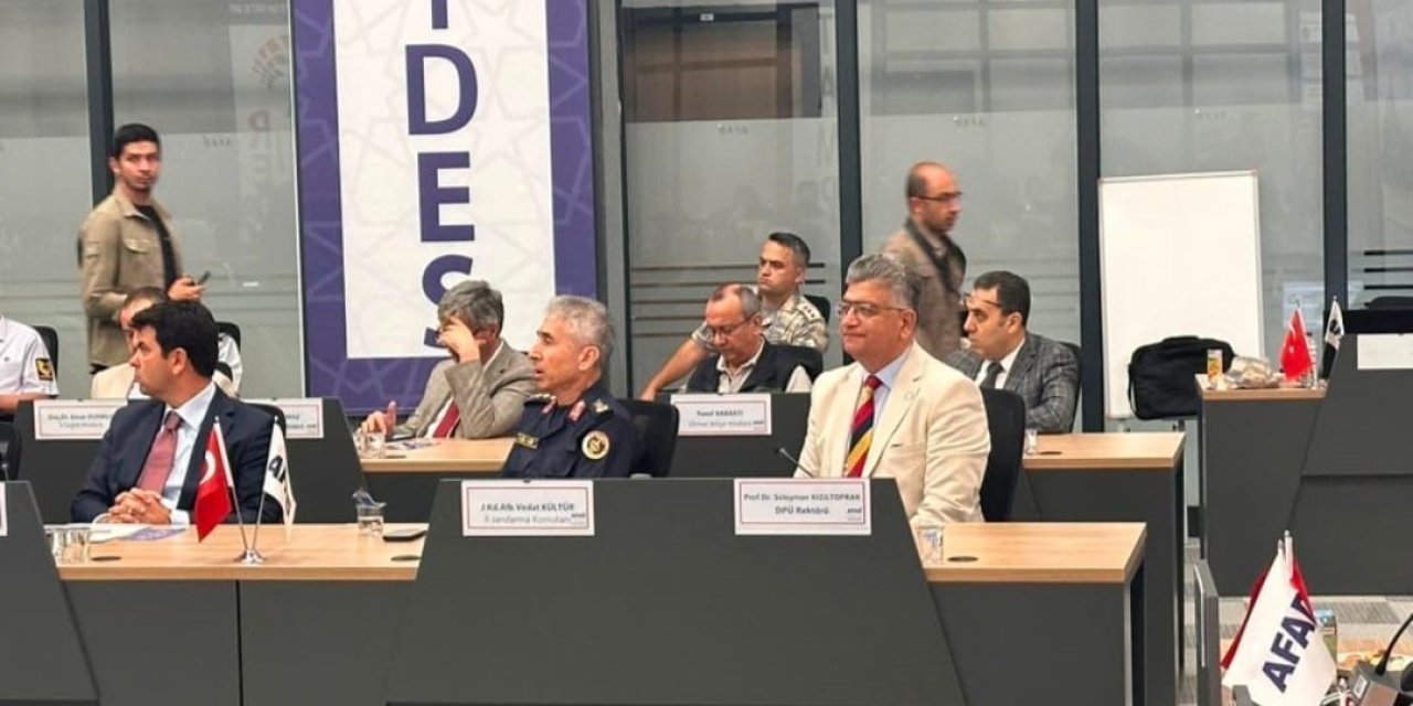 DPÜ Rektörü Kızıltoprak: "Kütahya’nın afetlere karşı daha dirençli bir şehir olması için çalışacağız"