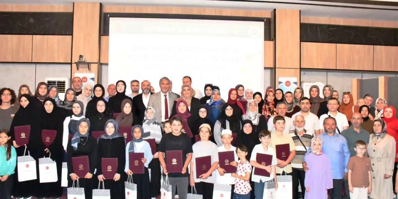 Kütahya’da 23 öğrenciye Hafızlık İcazetnamesi verildi