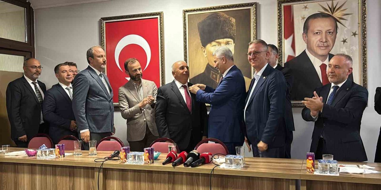 Bakan Bolat: "Türkiye, bölgesel bir aktör olmanın ötesine geçerek küresel ölçekte söz sahibi bir ülke konumuna yükseldi"