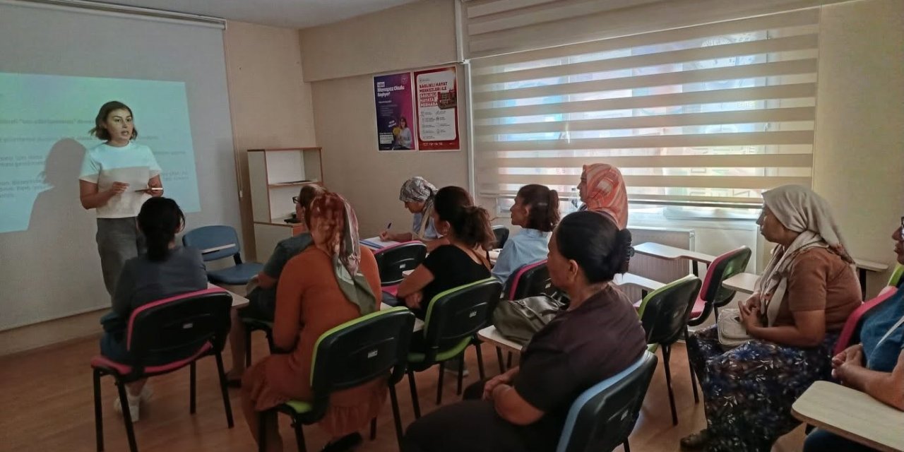 Kadınlara ’Sağlıklı Menopoz’ eğitimi verildi
