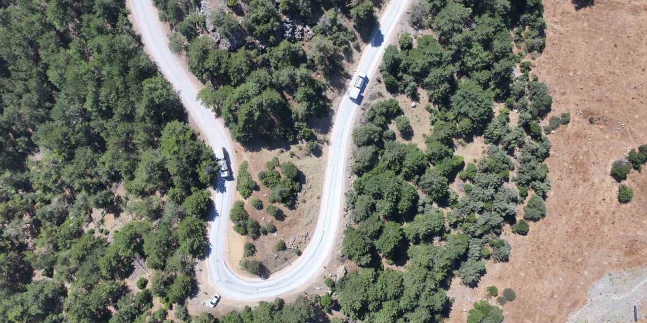 Ayvacık Mahallesi yolunda 6 kilometrelik asfalt çalışması