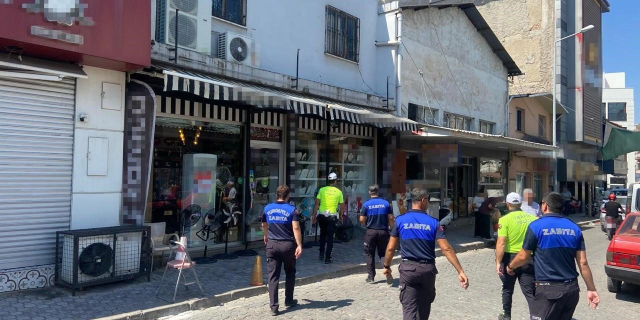 Turgutlu’da kaldırım işgali denetimi