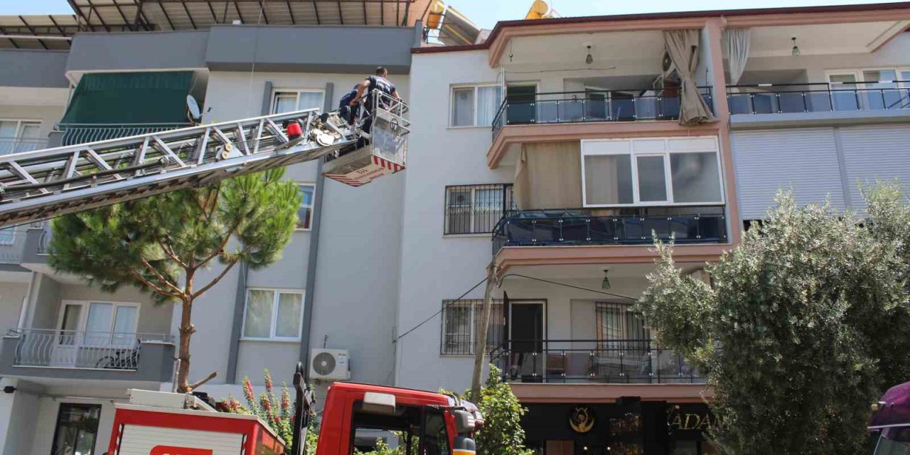 Kendisinden haber alınamayan yaşlı kadın evinde ölü bulundu