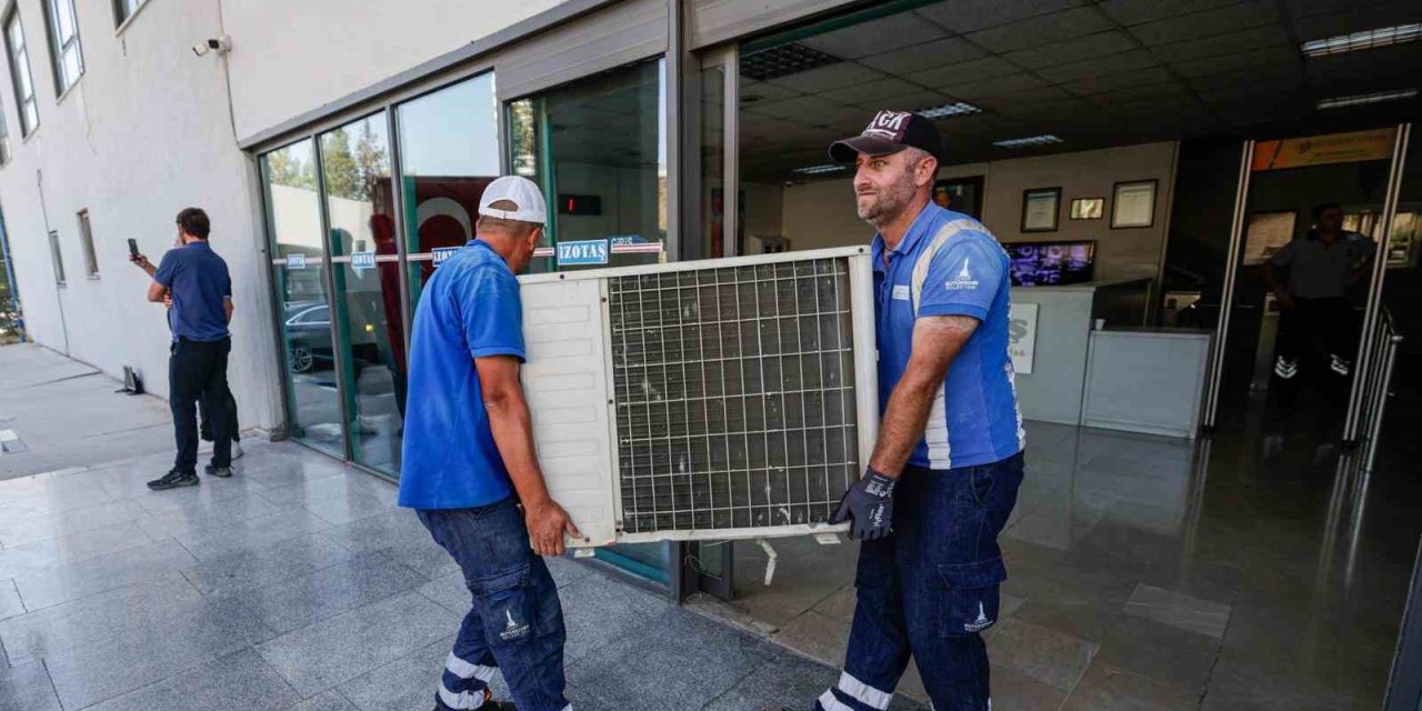 İzmir Otogarı’nda haciz şoku: Klimalar koltuklar söküldü