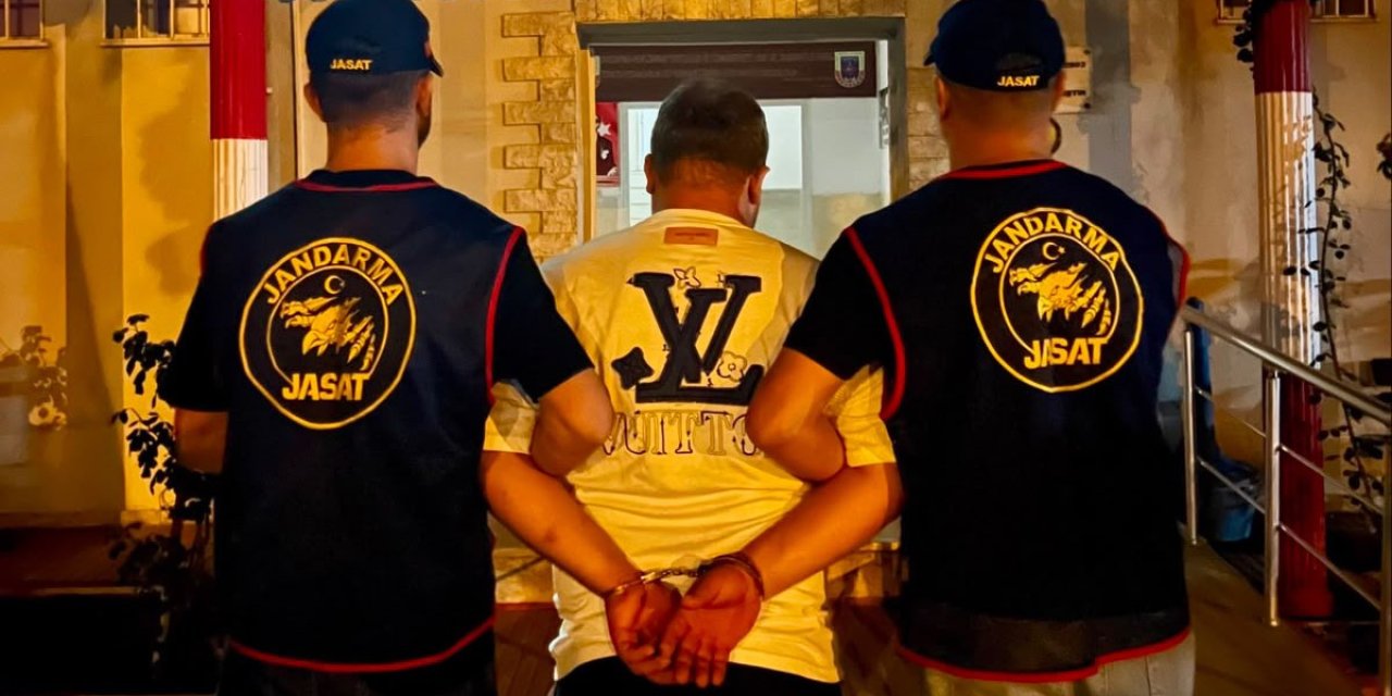 İzmir’de 15 yıl hapis cezası bulunan firari operasyonla yakalandı