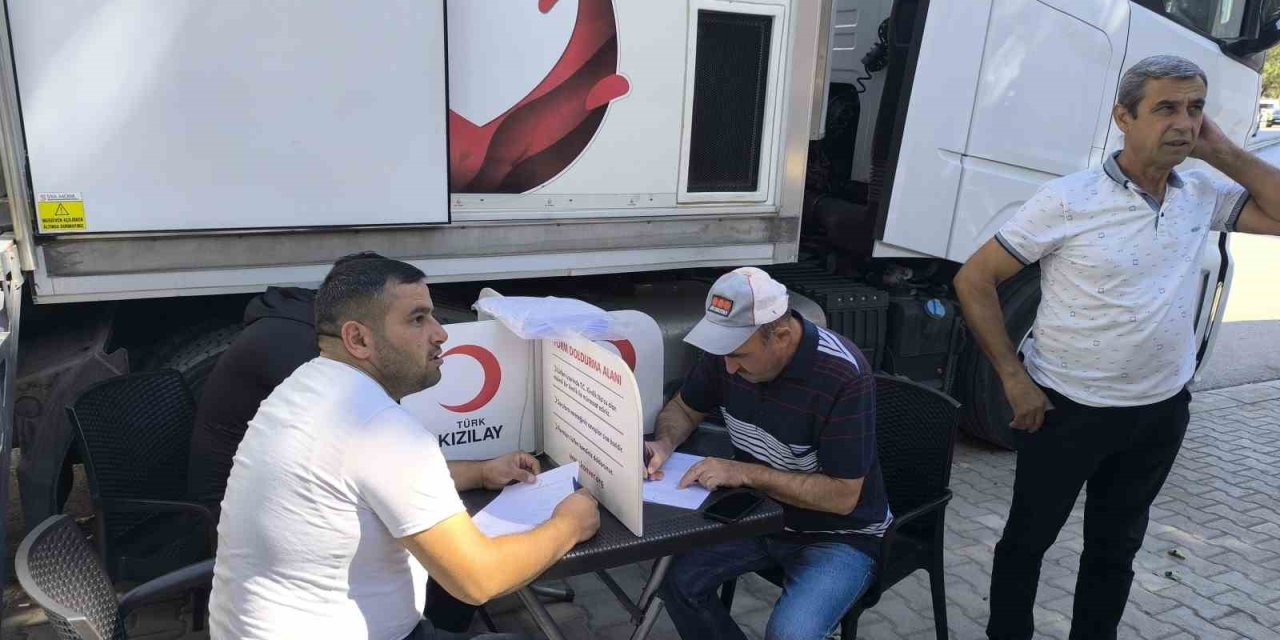 Şuhut’ta kan bağışı kampanyası yoğun ilgi gördü