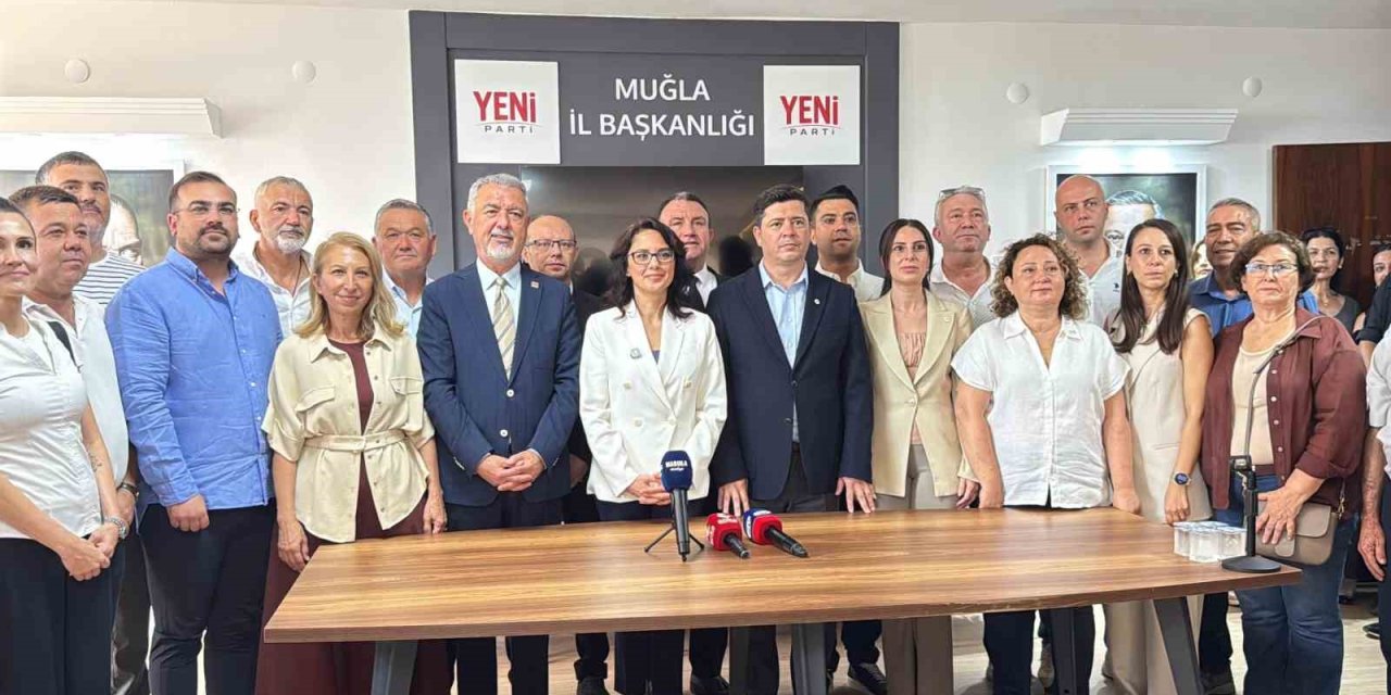 Menteşe Belediye Başkanı Aras Yeni Parti’ye geçti