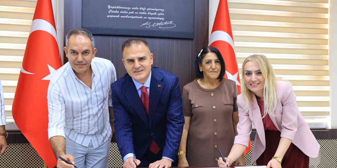 Düğerek Mahallesine hayırsever aileden Aile Sağlığı Merkezi ve 112 İstasyonu