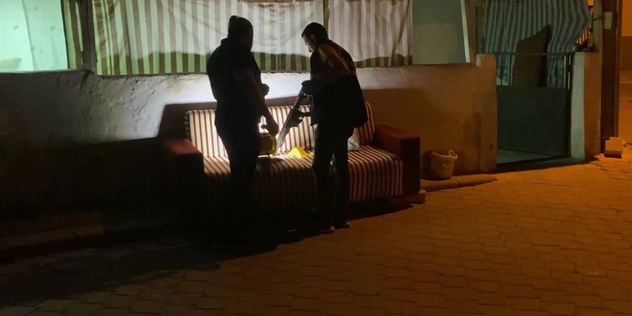 Kurşunlanan evde bulunan küçük çocuk elinden yaralandı
