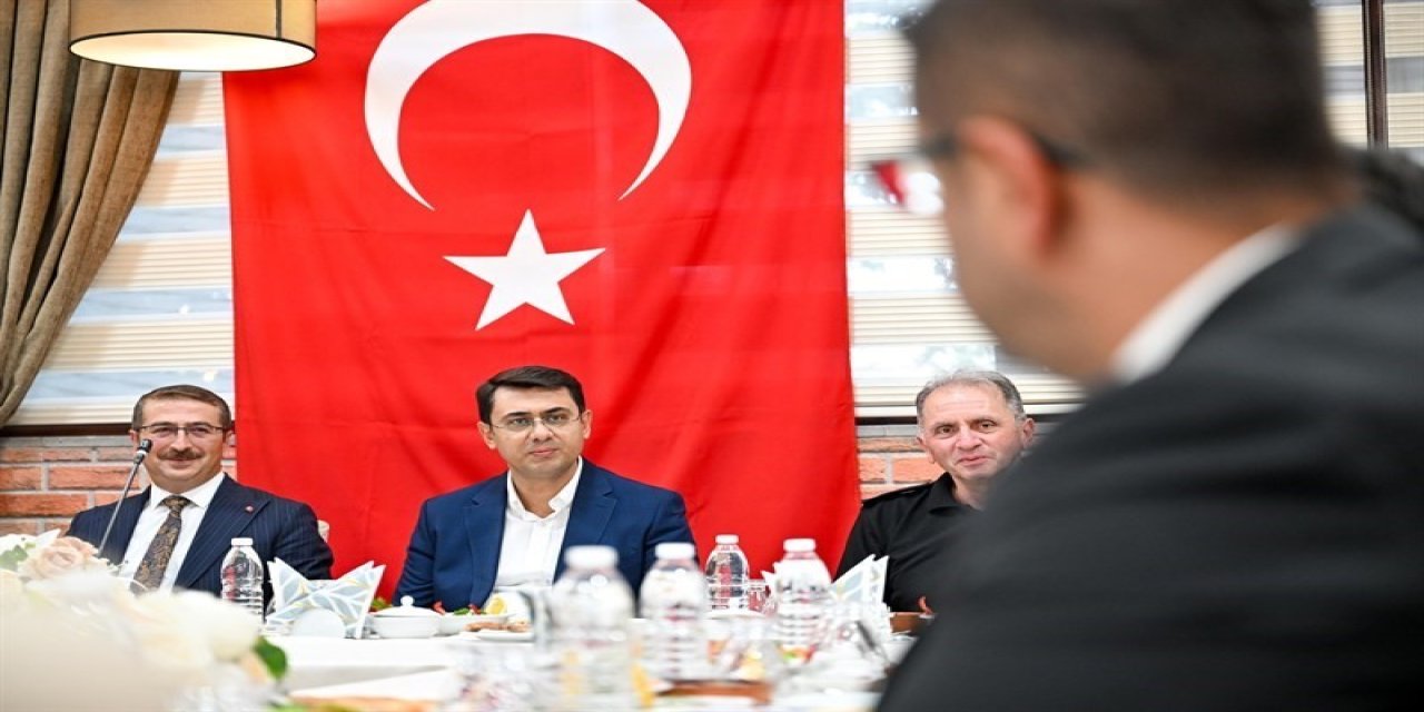 Uşak’ta emniyet mensuplarına rütbe terfi ve plaket töreni