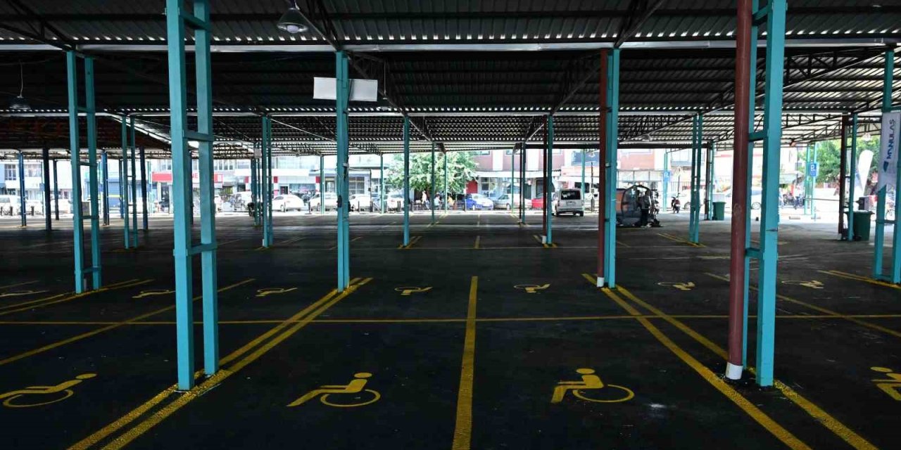 Manisa’da 500 araçlık otoparkta ilk 2 saat ücretsiz