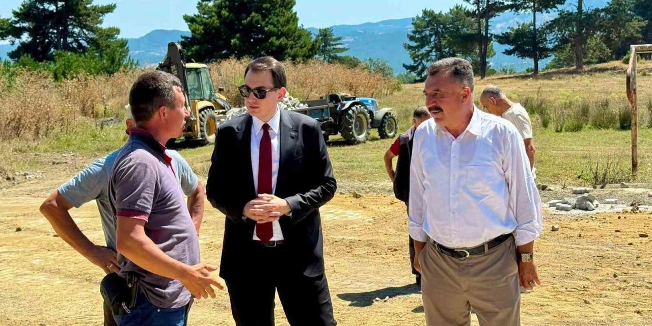 Hisarcık Çatak ve Hocalar köylerinde parke taşı çalışmaları yerinde incelendi