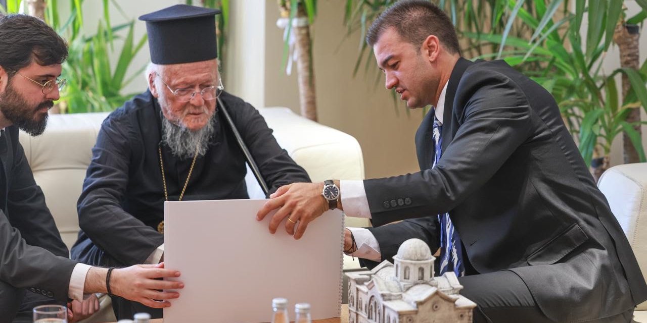 Patrik Bartholomeos, Bodrum Belediyesini ziyaret etti